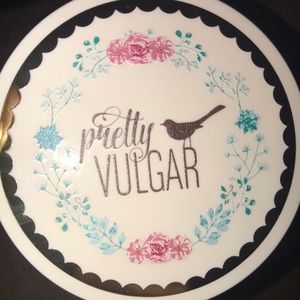 Pretty vulgar setting powder